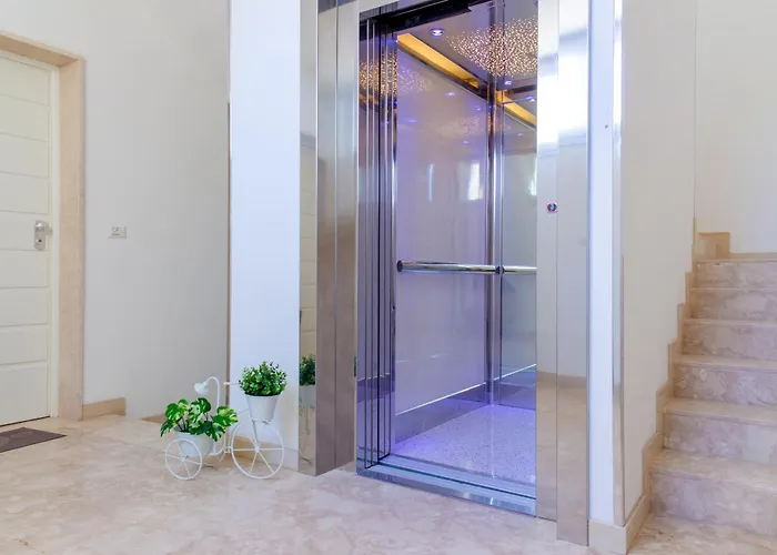 招待所 Sterlizia *